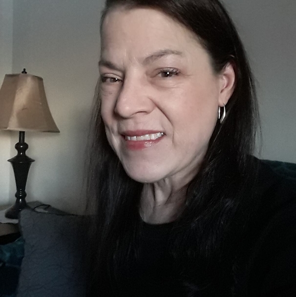 Meet your Posher, Paula - Picture 1 of 1